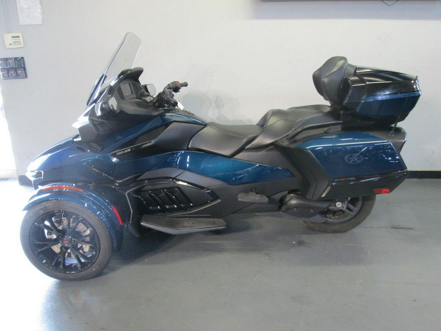 2021 Can-Am® Spyder® RT Limited Dark