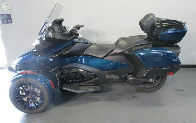 2021 Can-Am® Spyder® RT Limited Dark