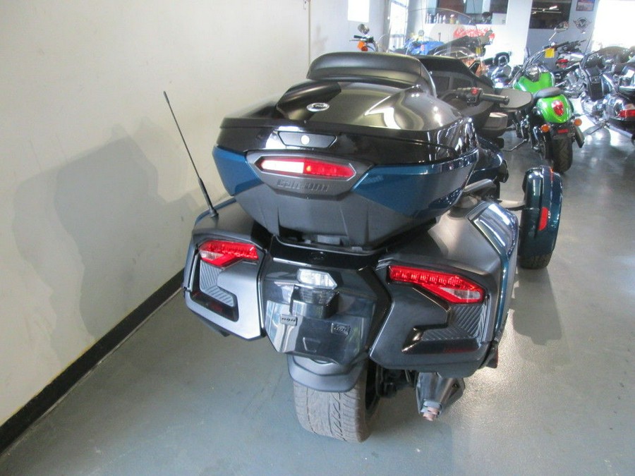 2021 Can-Am® Spyder® RT Limited Dark