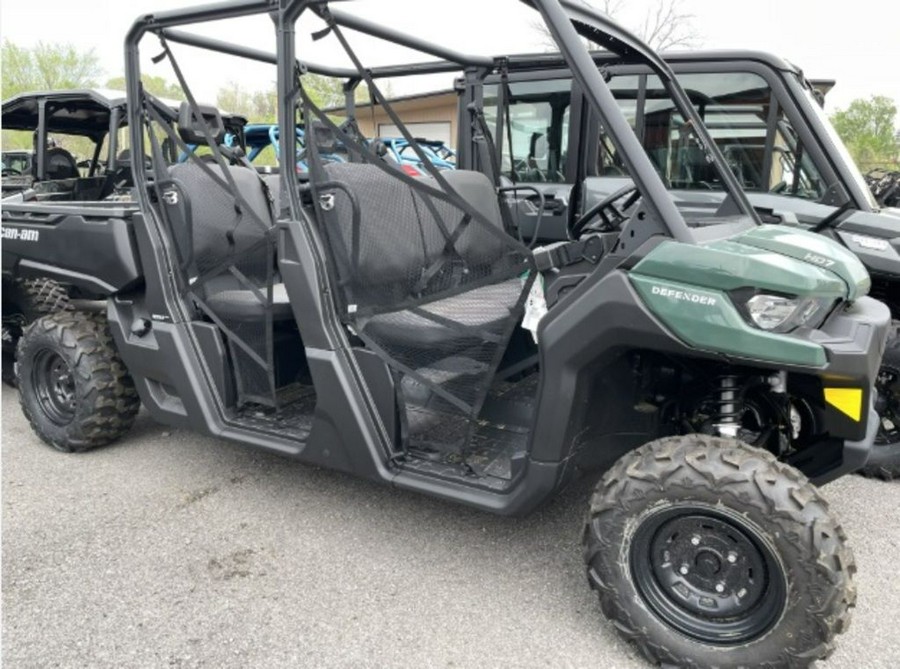 2025 CAN-AM 8ASE SSV DEF MAX DPS 62 HD7 GN 25
