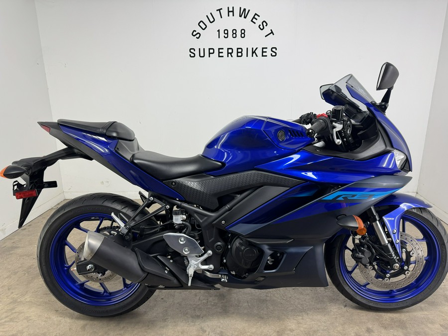 2024 Yamaha YZF-R3 Team Yamaha Blue - 015449