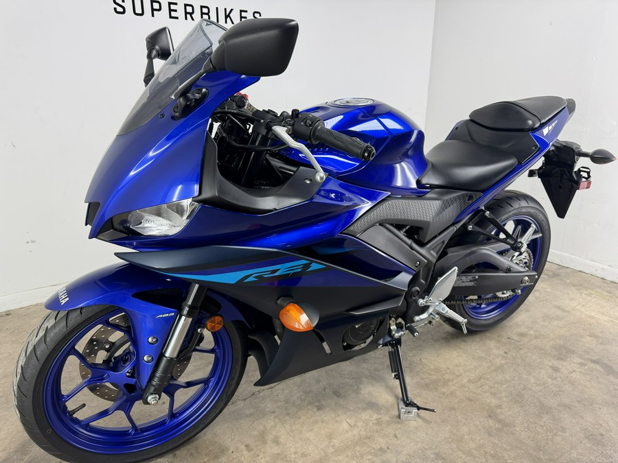 2024 Yamaha YZF-R3 Team Yamaha Blue - 015449