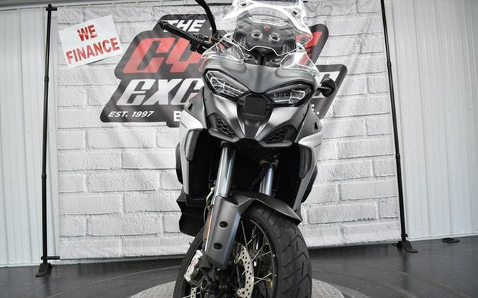 2022 Ducati Multistrada V4S Aviator Grey / Alloy Wheels