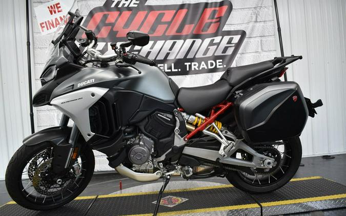 2022 Ducati Multistrada V4S Aviator Grey / Alloy Wheels