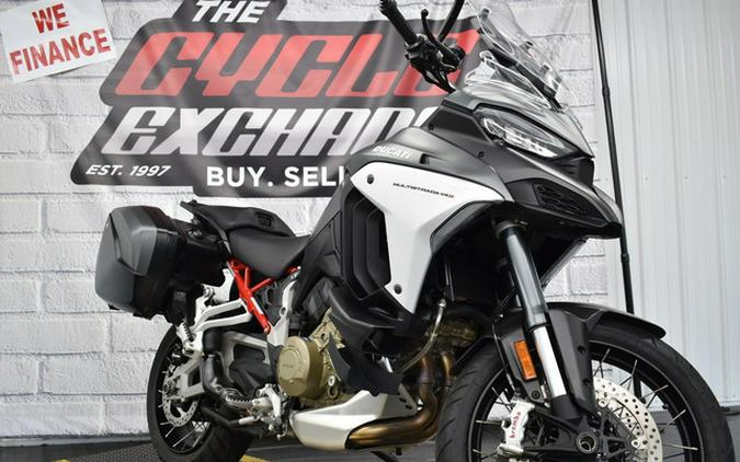 2022 Ducati Multistrada V4S Aviator Grey / Alloy Wheels