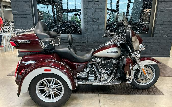 2018 Harley-Davidson TRI GLIDE ULTRA CLASSIC