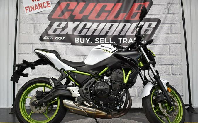 2021 Kawasaki Z650 ABS Pearl Blizzard White/Metallic Spark Black