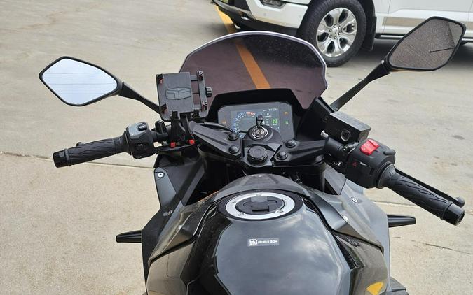 GSX800FRQM5 2025 GSX-8R