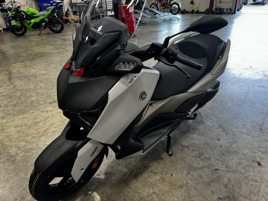 2024 Yamaha XMAX