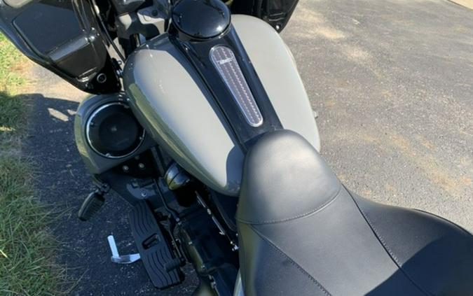 2013 Harley-Davidson® FLTRX - Road Glide® Custom