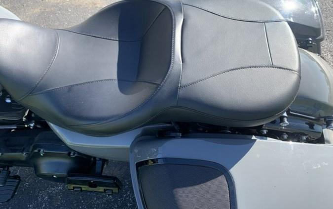 2013 Harley-Davidson® FLTRX - Road Glide® Custom