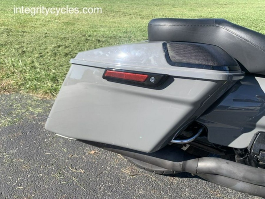 2013 Harley-Davidson® FLTRX - Road Glide® Custom