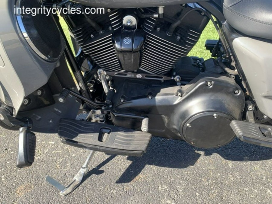 2013 Harley-Davidson® FLTRX - Road Glide® Custom