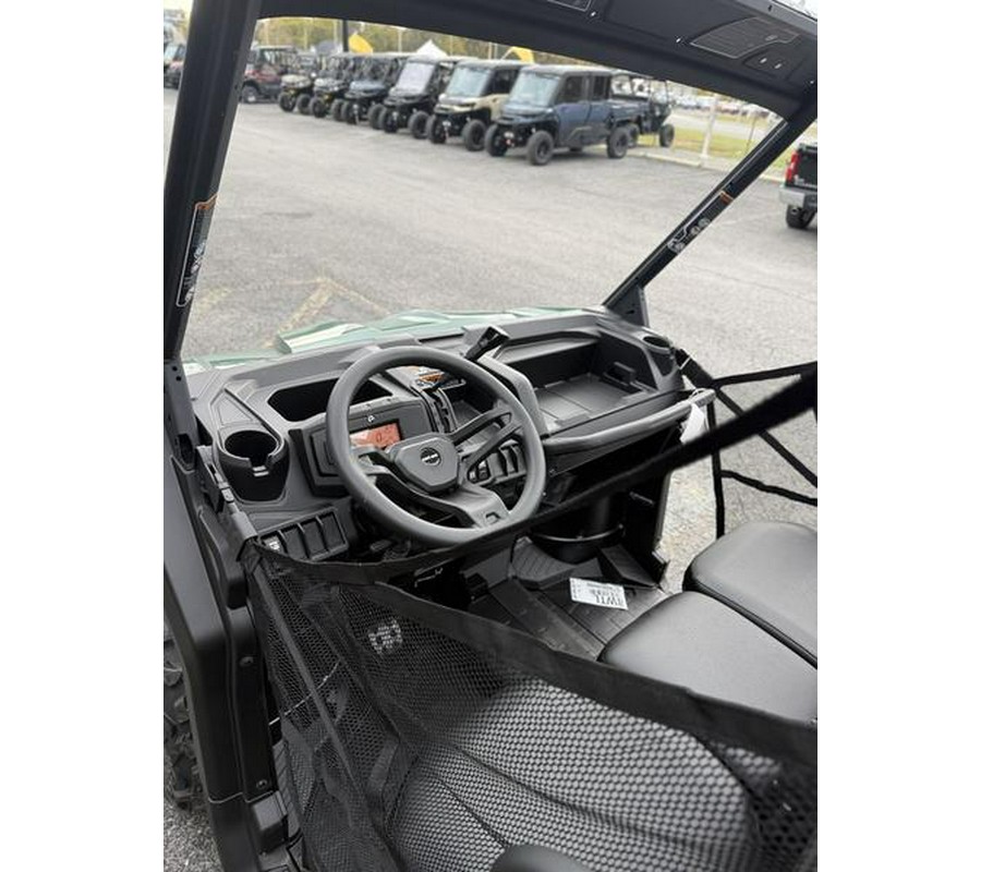 2026 Can-Am® Defender DPS HD7 Compass Green