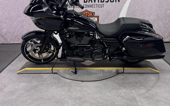 2026 FLTRX Road Glide®