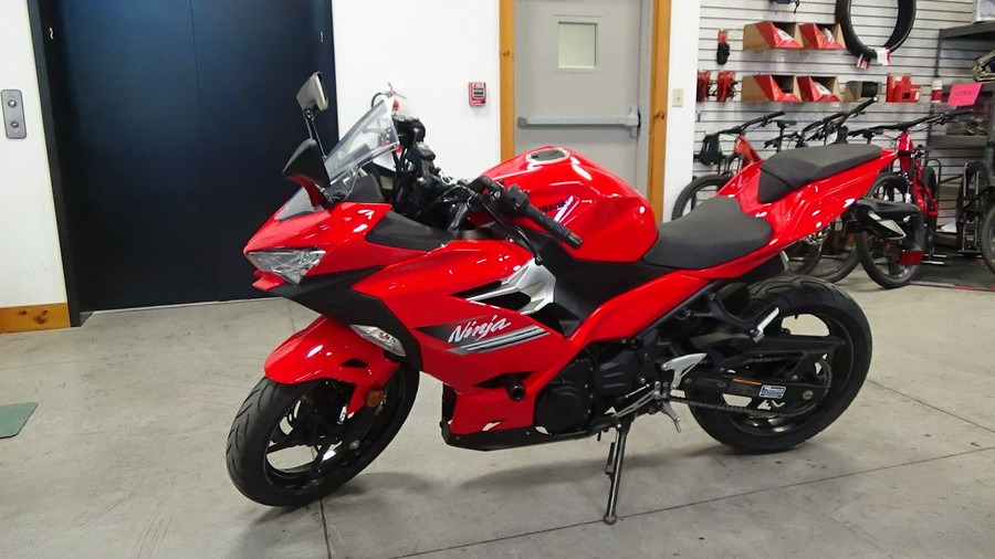 2021 Kawasaki Ninja 400 ABS