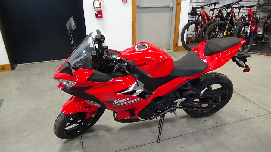 2021 Kawasaki Ninja 400 ABS