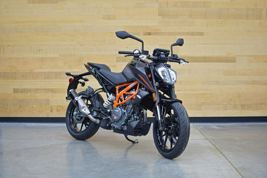 2023 KTM Duke 390