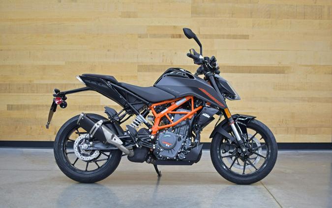 2023 KTM Duke 390