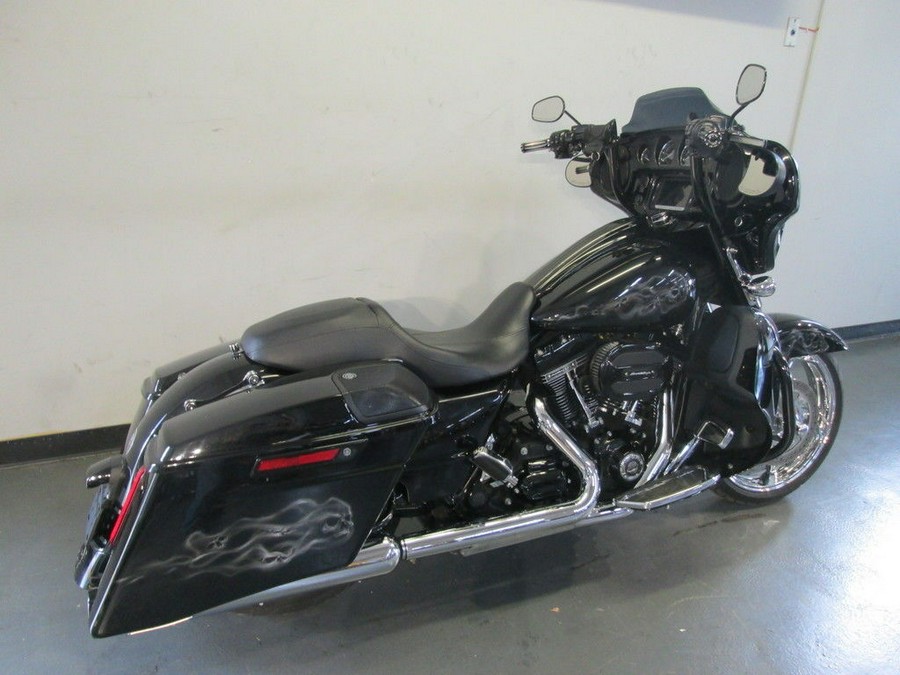 2015 Harley-Davidson® FLHXSE - CVO™ Street Glide®