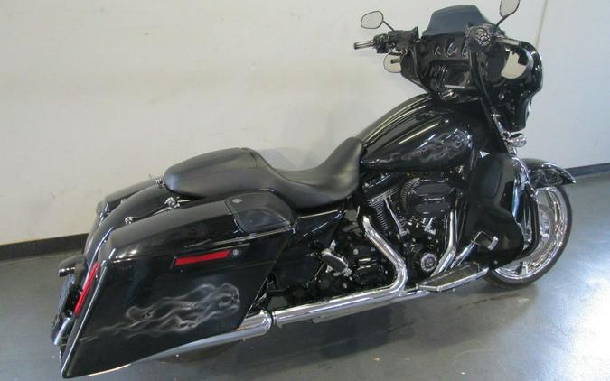 2015 Harley-Davidson® FLHXSE - CVO™ Street Glide®