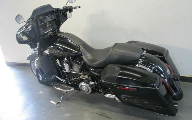 2015 Harley-Davidson® FLHXSE - CVO™ Street Glide®