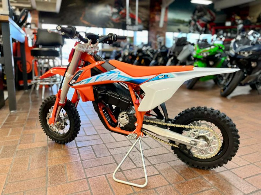 New 2024 KTM SX-E3