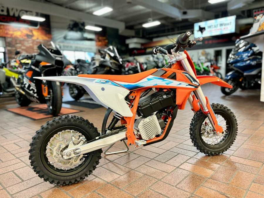 New 2024 KTM SX-E3