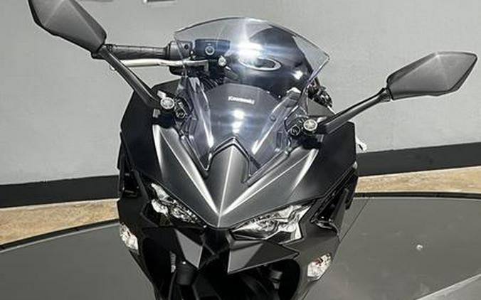 2026 Kawasaki Ninja® 500 ABS Metallic Flat Spark Black
