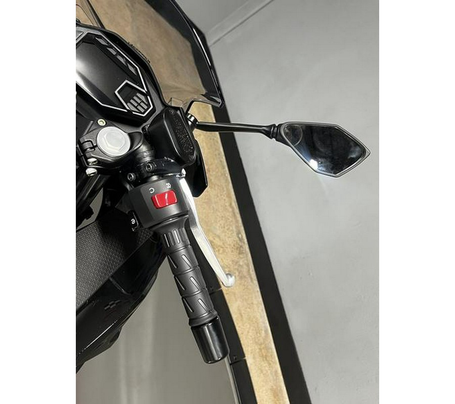2026 Kawasaki Ninja® 500 ABS Metallic Flat Spark Black