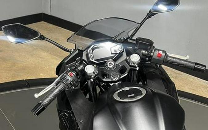 2026 Kawasaki Ninja® 500 ABS Metallic Flat Spark Black