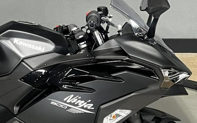 2026 Kawasaki Ninja® 500 ABS Metallic Flat Spark Black