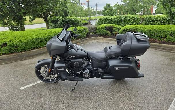 2023 Indian Motorcycle® Roadmaster® Dark Horse® Black Smoke