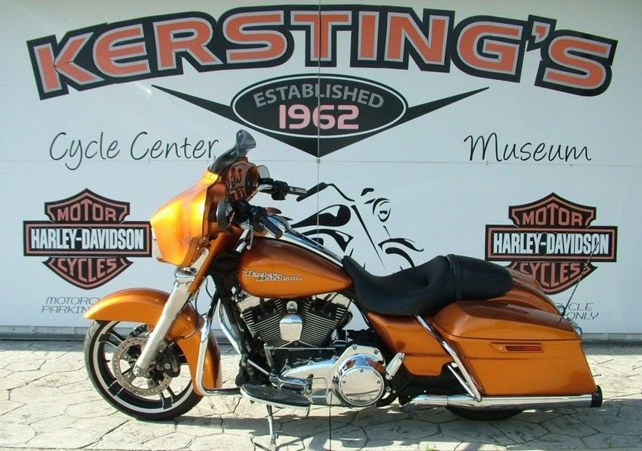 2014 Harley-Davidson® FLHX - Street Glide®