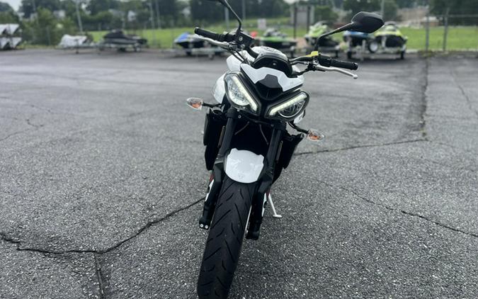 2024 Triumph Street Triple 765 R