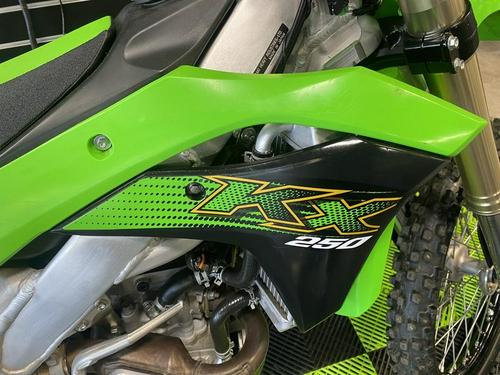 2020 Kawasaki KX250 Totally Revised | 10 Fast Facts (Video)