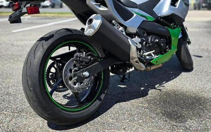 2024 Kawasaki Ninja® 7 Hybrid ABS