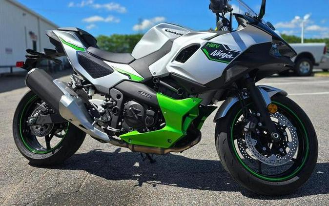 2024 Kawasaki Ninja 7 Hybrid First Look [12 Fast Facts; 40 Pics]