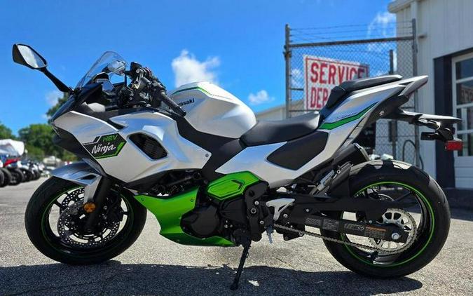 2024 Kawasaki Ninja® 7 Hybrid ABS