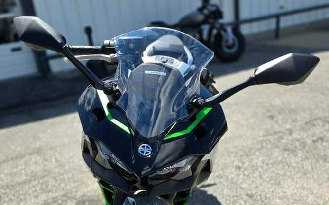 2024 Kawasaki Ninja® 7 Hybrid ABS