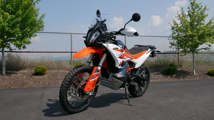 2024 KTM Adventure 890 R