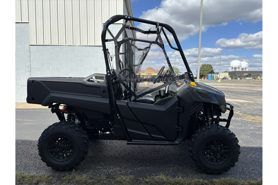 2026 Honda PIONEER 700 DELUXE