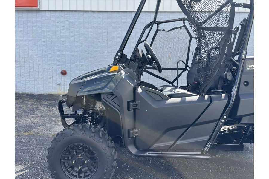 2026 Honda PIONEER 700 DELUXE
