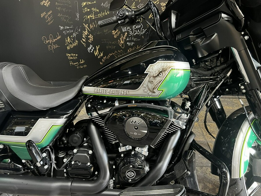 2025 Harley-Davidson Street Glide™ – Iconic Touring Style