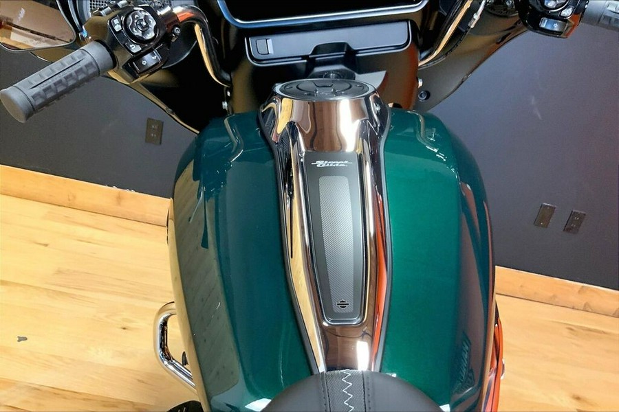 FLHX 2024 Street Glide®