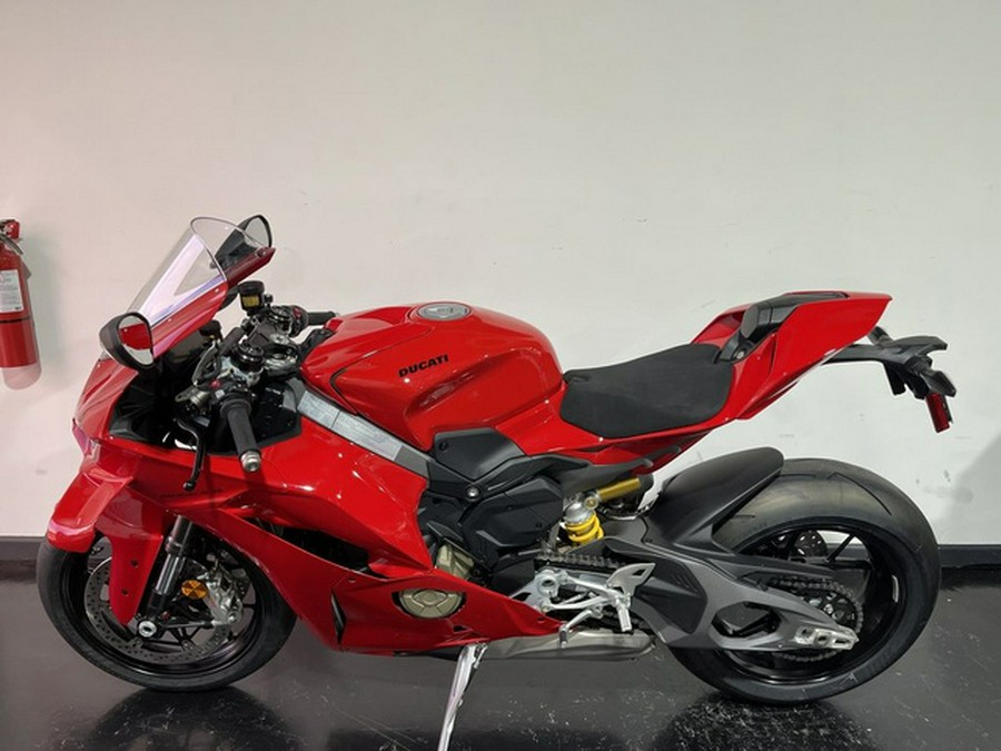 2025 Ducati Panigale V4 Ducati Red