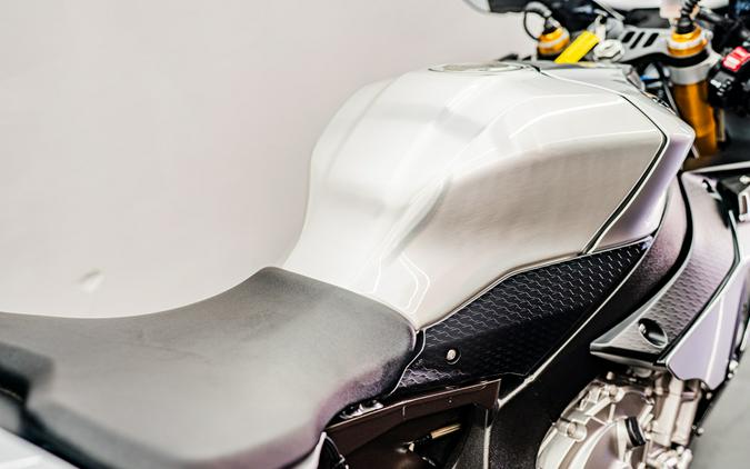 2015 Yamaha Motor Corp., USA YZF-R1M