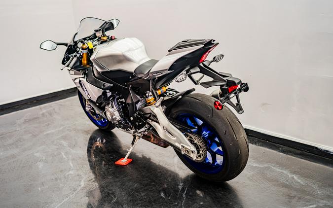 2015 Yamaha Motor Corp., USA YZF-R1M