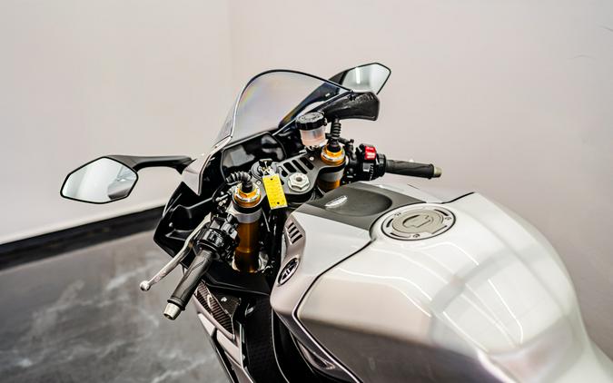 2015 Yamaha Motor Corp., USA YZF-R1M