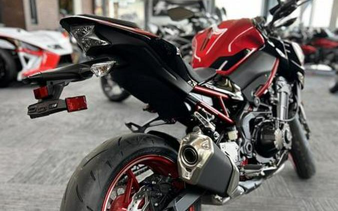 2024 Kawasaki Z900 ABS Candy Persimmon Red/Ebony